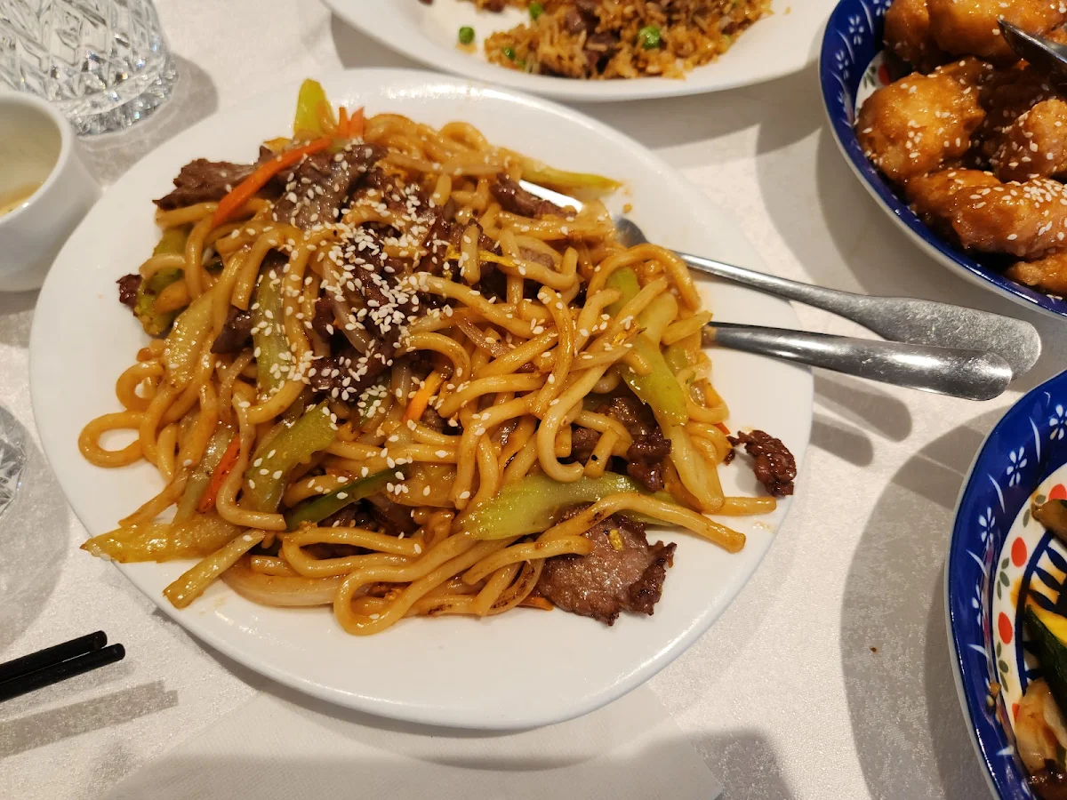 Fried Udon w Beef & Black Pepper Sauce 干炒黑椒牛肉扁冬